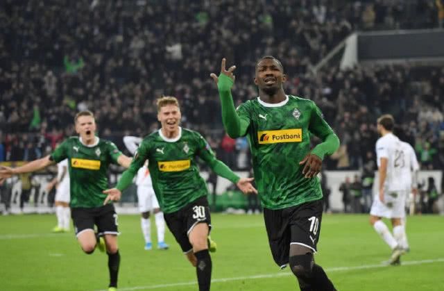 格赛吸引了 格赛吸引了